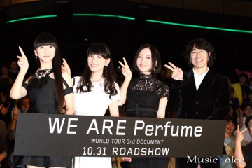 ［写真］Perfumeが舞台あいさつを初体験