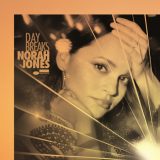 日本で先行発売したノラ・ジョーンズの最新アルバム『デイ・ブレイクス』