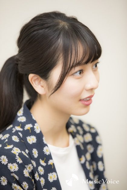 小島梨里杏（撮影＝冨田味我）