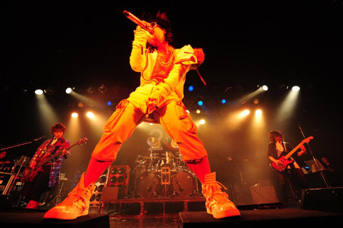 ＜写真＞恵比寿リキッドルームでライブを行ったラルク（2012年４月）