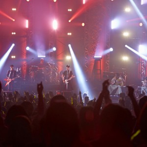 【写真】MONKEY MAJIKが全国ツアーで吉田兄弟と共演（2014年9月28日）