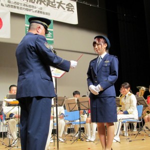 【写真】岩佐美咲が広島で１日警察署長-1（2014年10月15日）