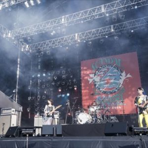 SCANDAL 、結成の地・大阪で10周年ライブ“最強セトリ”で魅了