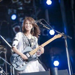 SCANDAL 、結成の地・大阪で10周年ライブ“最強セトリ”で魅了