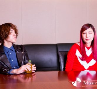 亀本寛貴と松尾レミ