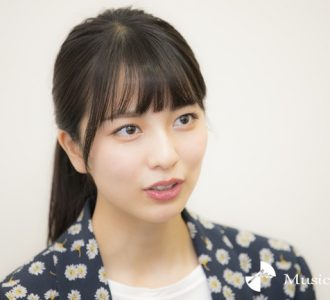 小島梨里杏（撮影＝冨田味我）
