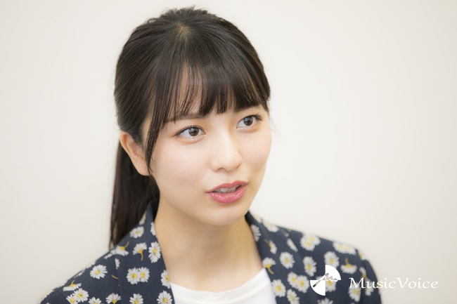 小島梨里杏（撮影＝冨田味我）