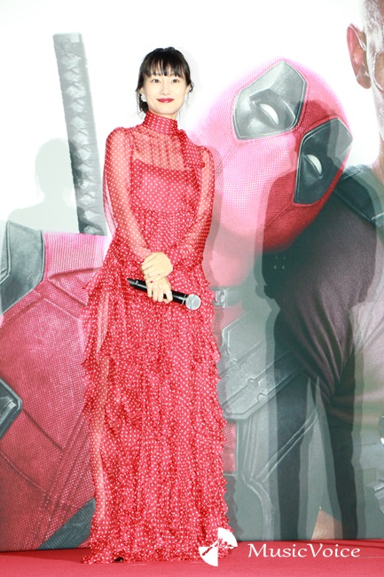 忽那汐里（撮影＝桂 伸也）