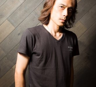 YT（撮影＝冨田味我）