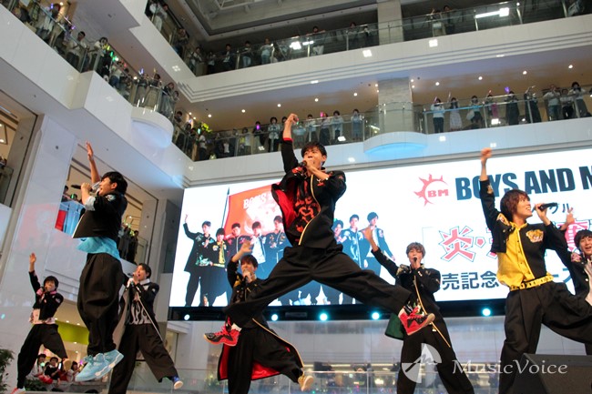 撮影＝小池直也