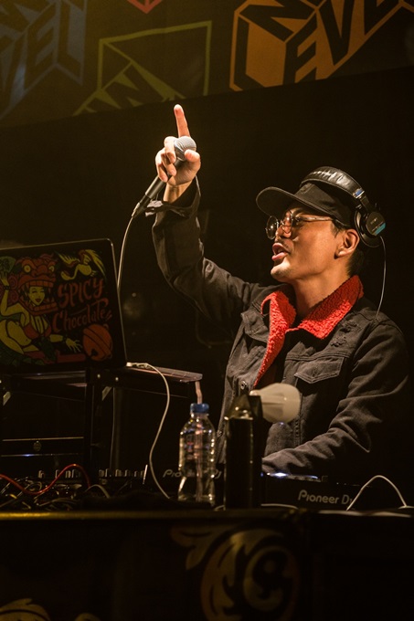 SPICY CHOCOLATE（撮影＝Real☆Shot MASATO）