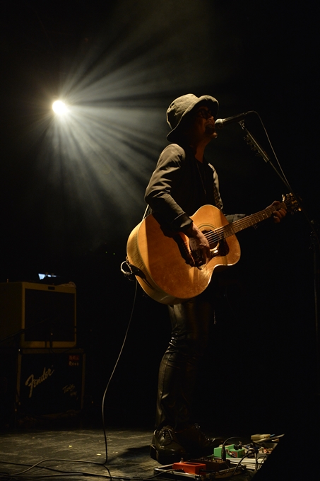 大森南朋率いる「月に吠える。」