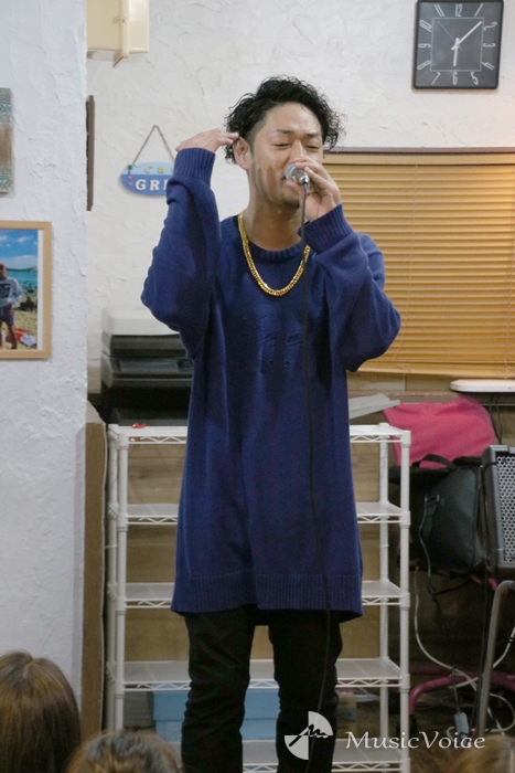 歌を届ける寿君