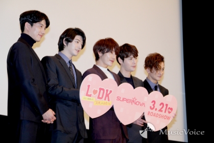 ゴニル、ソンジェ、ユナク、ユナク、ジヒョク、グァンス