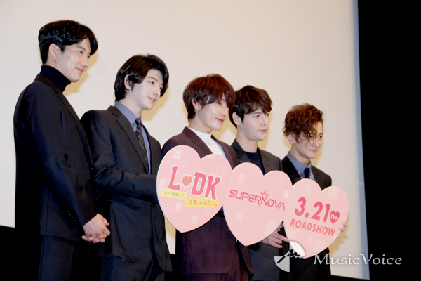 ゴニル、ソンジェ、ユナク、ユナク、ジヒョク、グァンス