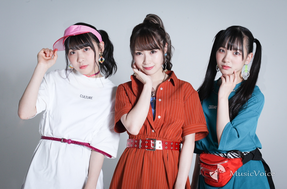 末永桜花、高柳明音、浅井裕華