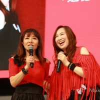 鮎川麻弥、森口博子（撮影＝平吉賢治）