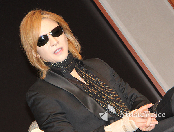Yoshiki この時代に風穴を 米歌手セイントとコラボ曲 コロナ時代の曲作り 希望を 音楽