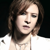 YOSHIKI