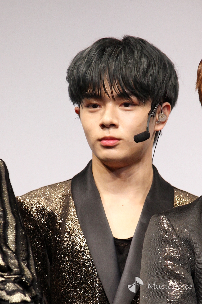 写真】鶴房汐恩『JO1 オンラインゲリラライブ』【エンタメ】