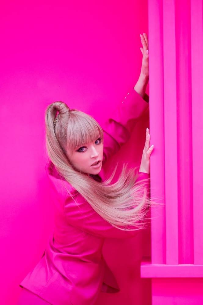 浜崎あゆみ、アルバム26作を空間オーディオでApple Music独占配信