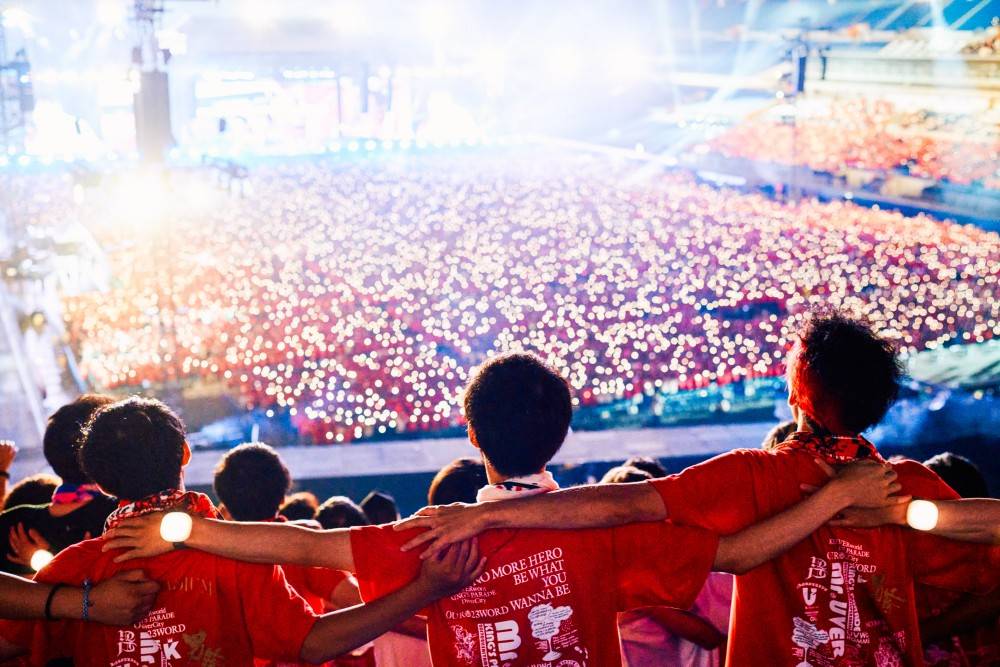UVERworld、二日間で約14万人動員 バンド史上初となる日産