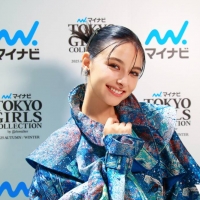 嵐莉菜（撮影・村上順一）