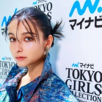 嵐莉菜（撮影・村上順一）