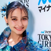 嵐莉菜（撮影・村上順一）