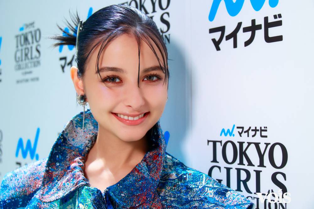 嵐莉菜（撮影・村上順一）