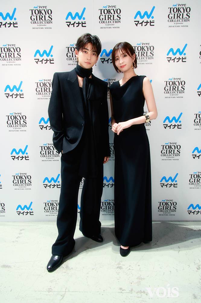 高橋文哉×岡崎紗絵（撮影・村上順一）